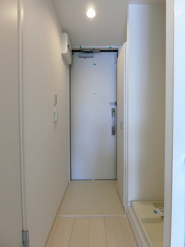 リブリ・三鷹 玄関