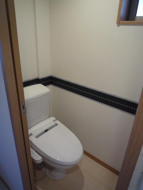 ルーブル国分寺1階 玄関