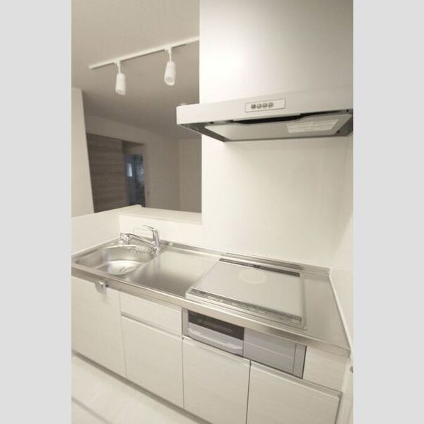 コージーコート・F105号室 対面式システムキッチン