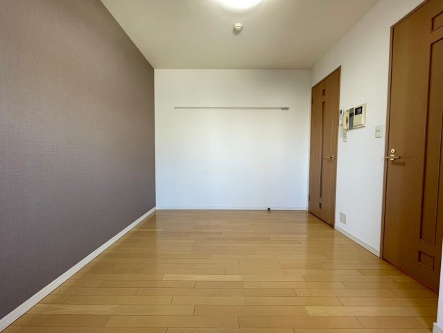 サーラ・コモド八幡山ヴェローナ309号室 リビング