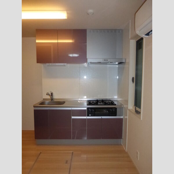 ランプロス緑町105号室 システムキッチン