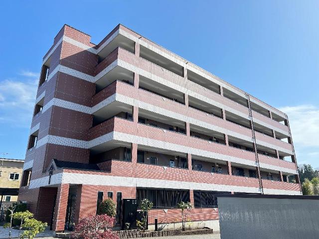 パルティール横濱 外観写真（昼）