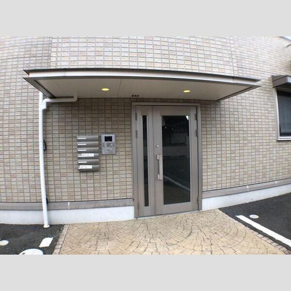 サンモール ナナ 　A201号室 エントランス