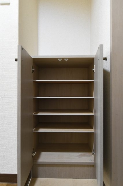 ダイホープラザ西荻窪 靴入