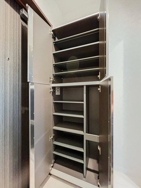 パークサイド東陽 靴入