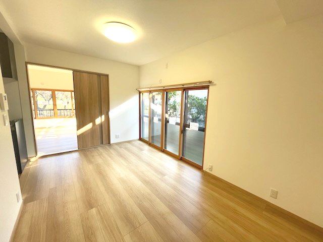 西船６丁目戸建 リビング