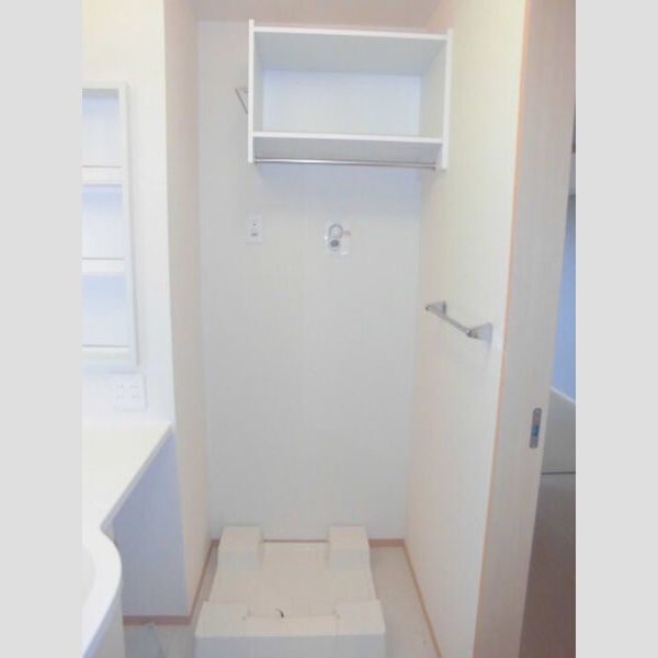 ラフィーネ(北坂戸) 洗面