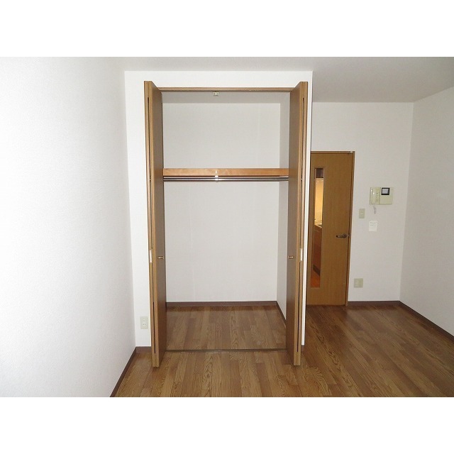 パーシモン・アビデ 内観