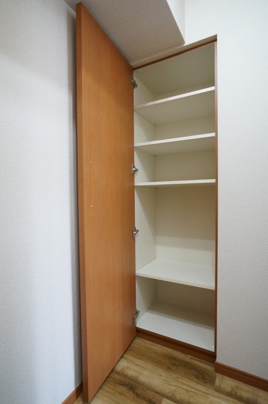 リリエンベルグ目白壱番館2階 収納