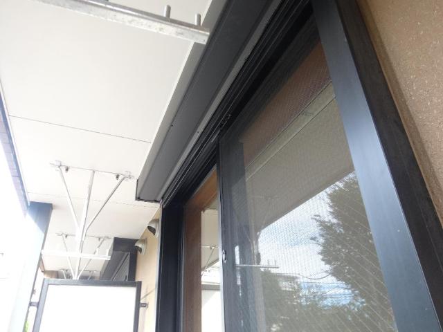 シェルル江北105号室 物干し・１階窓シャッター