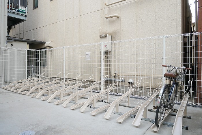 PREMIUM CUBE 森下3階 外観