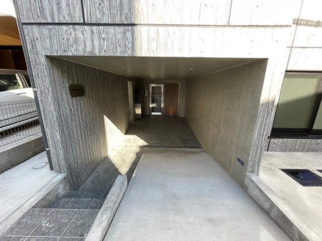 CIEL町屋101号室 エントランス