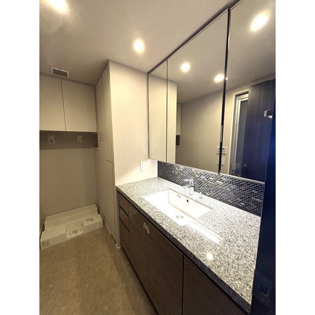 ザ・パークハウス西新宿タワー６０39階 同建物別部屋の参考画像