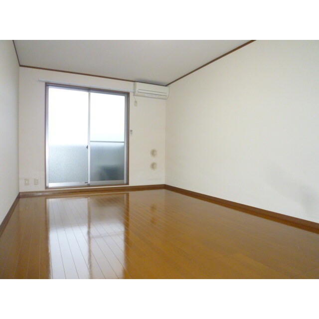 アムール ハルディーン ディ パライソ リビング