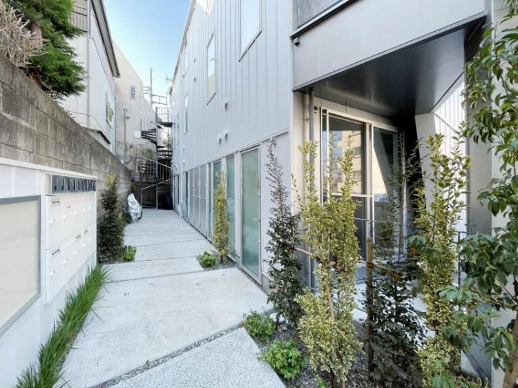 尾山台テラス08号室 エントランス