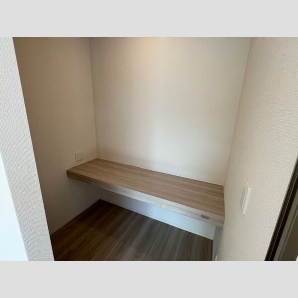 プレミアコートⅡ302号室 DEN