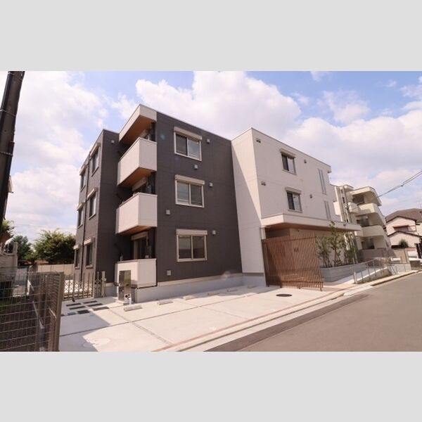 カーサリオ204号室 外観