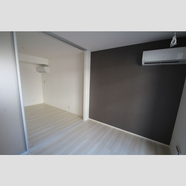 アヴァンス東日暮里102号室 洋室