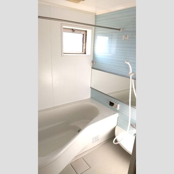 ステラ・ウノ バス