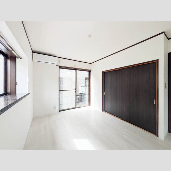 マロンタウン　1番館1号室 リビングダイニング