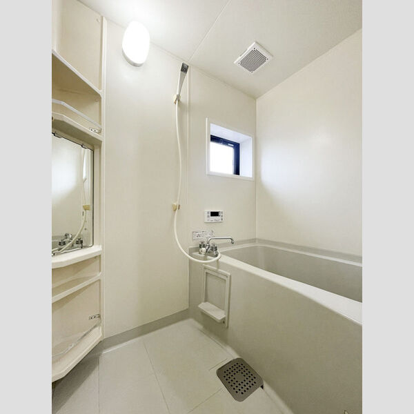 ウエストシティ　Ⅴ/ⅥⅥ302号室 お風呂