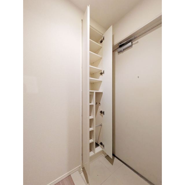 ブラウ住吉 靴箱