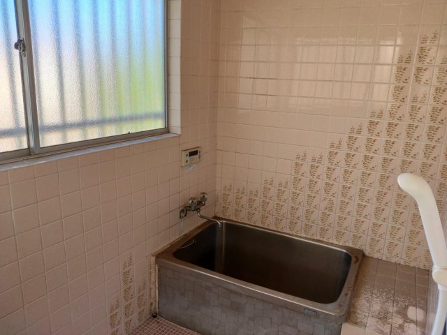 南区大岡1-2-6　1階 お風呂