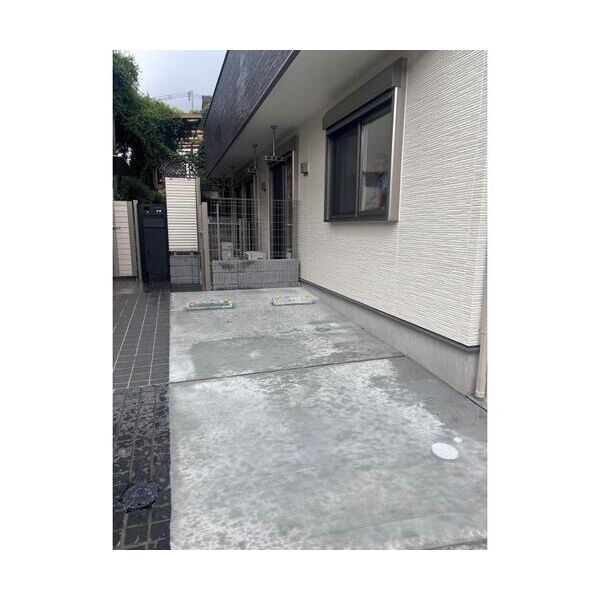 Casa　Brillante 駐車場