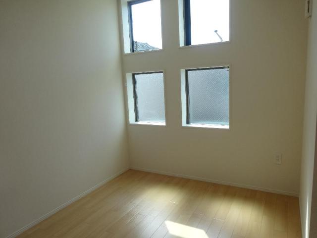 アイリスガーデンⅠ201号室 洋室