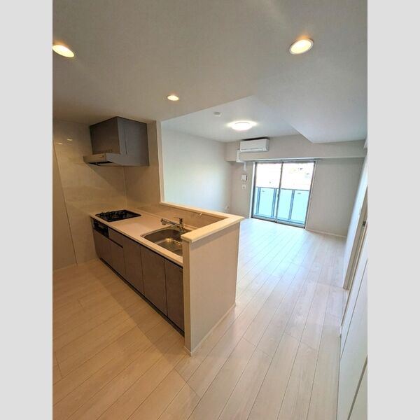 ロイジェント潮見0415号室 リビング