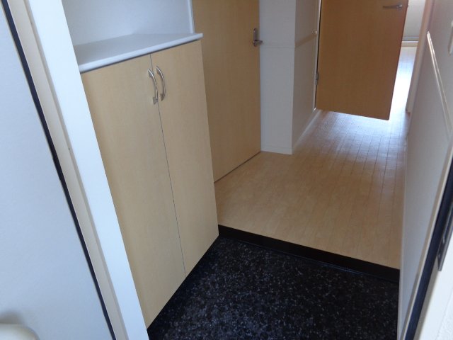 しろくま00205号室 玄関