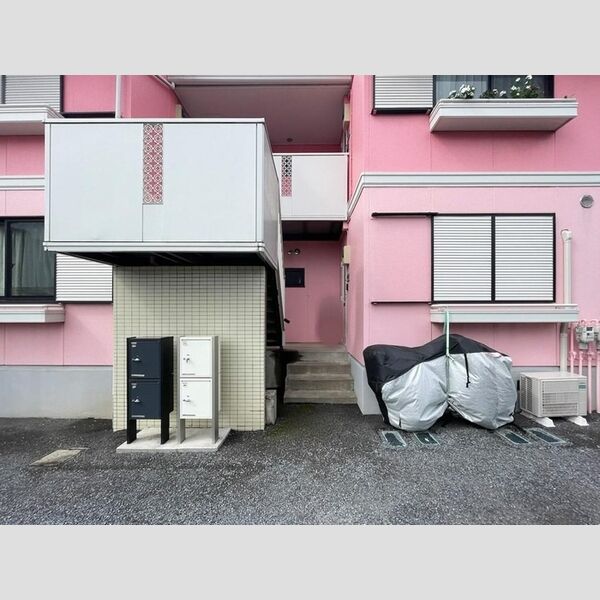 エバーグリーン　Ⅱ エントランス