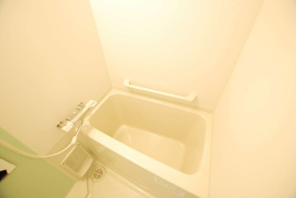 レオネクストロゴス 同タイプ写真の為、現況優先いたします。