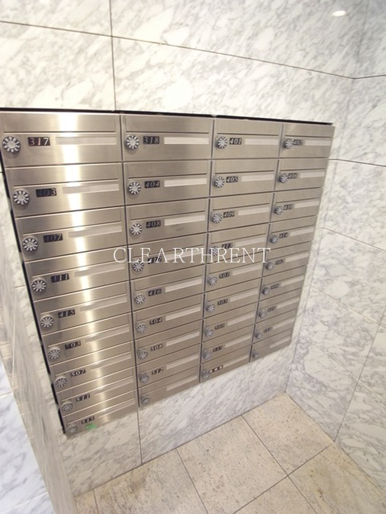 コンシェリア東京 ＴＨＥ ＲＥＳＩＤＥＮＣＥ1階 メールボックス