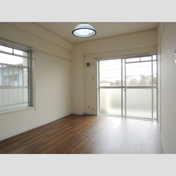 パーク・サイド杉浦　2206号室 南側洋室6帖