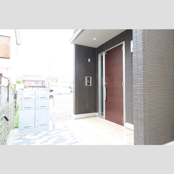 Royal Grace301号室 オートロック付エントランス