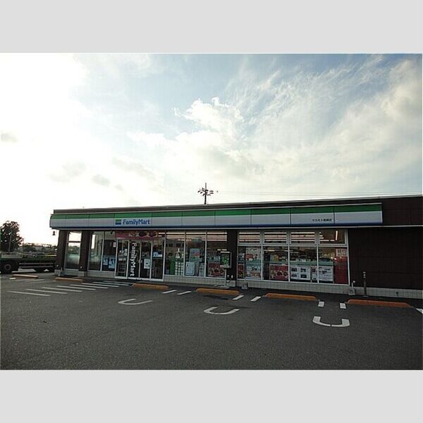 サン・グレース木更津 ファミリーマートサカモト高柳店　383m