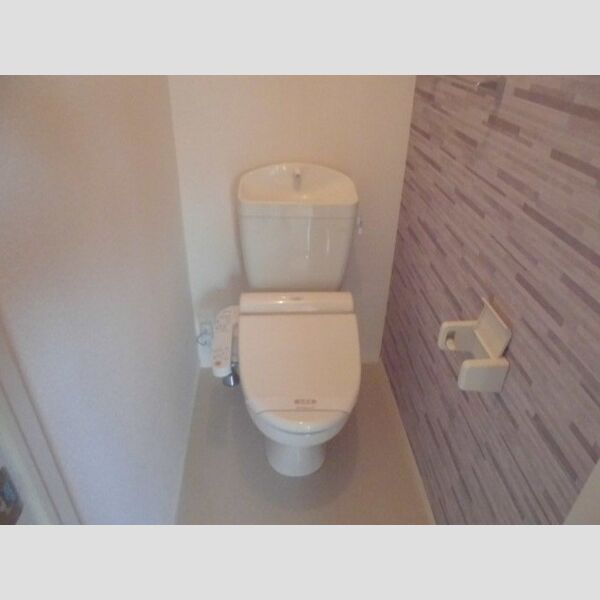 グランソーレⅠ ■温水洗浄暖房便座機能付です■