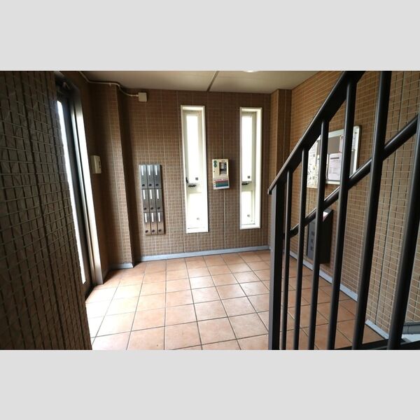 ソリエガーデン ロビー