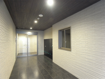 リブリ・Shirokane3階 エントランス