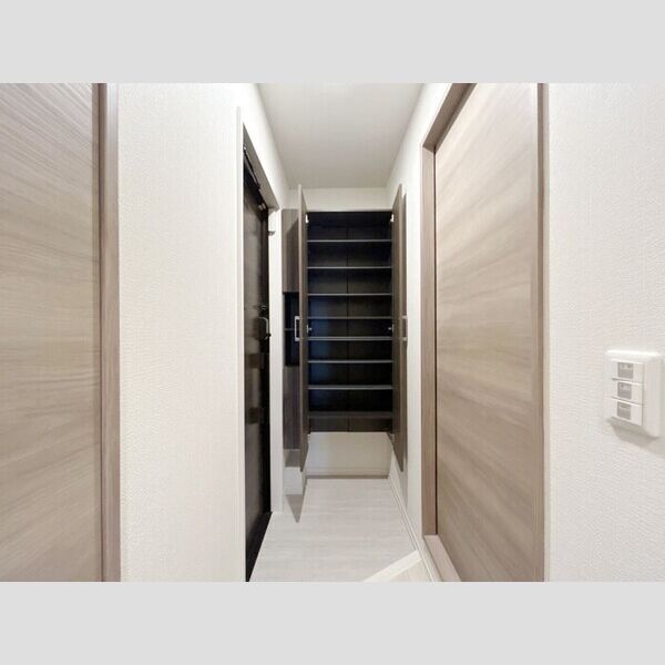 グラナーデ東日暮里 シューズボックス