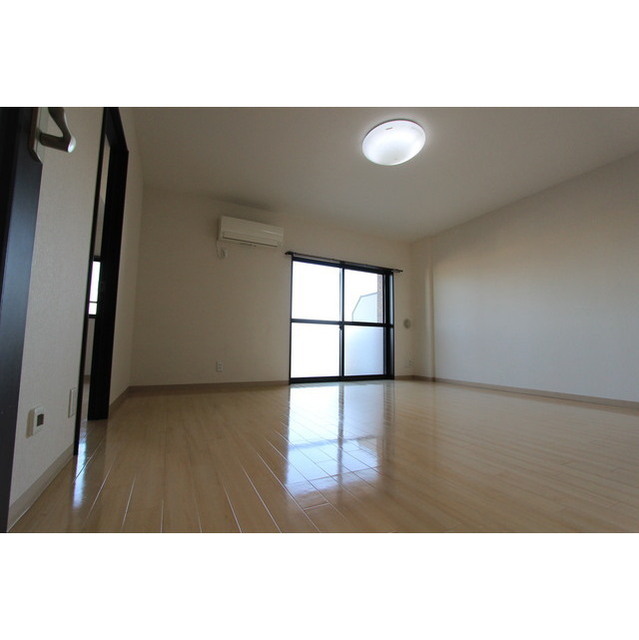 ラルジュテール リビング