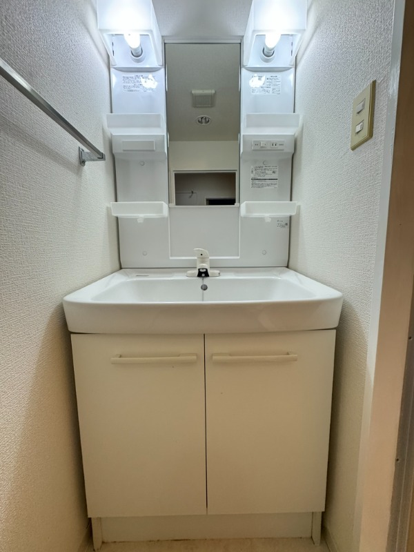 ハイツ浦安(A-003)1階 洗面