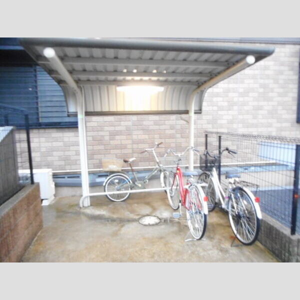 パルコート 駐輪場(屋根付き)