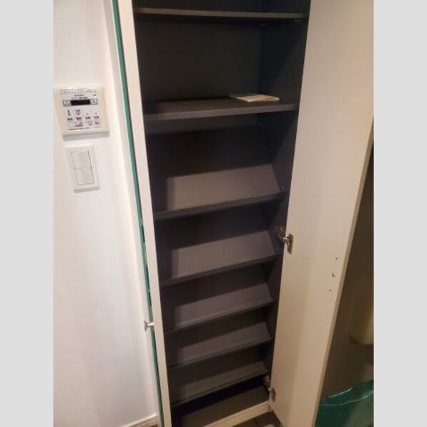 グレイスメゾン横浜南104号室 収納