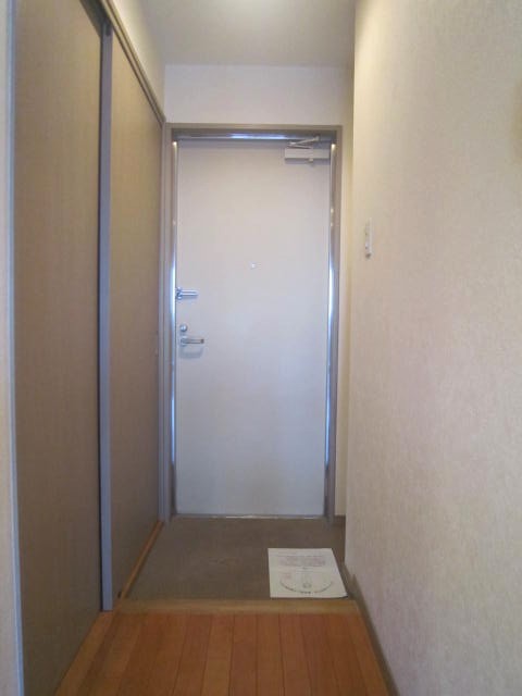 パインリッチ湘南0405号室 玄関