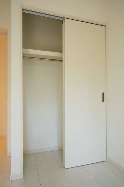 プラハテラス東大前 クローゼット