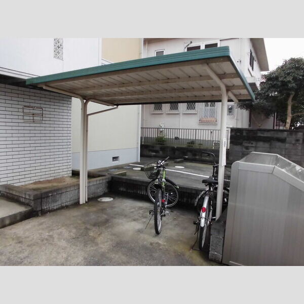 ハイツ吉田 駐輪場