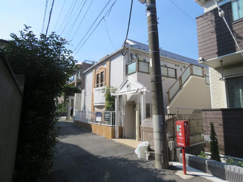 コーポマリーナ下北沢1階 外観