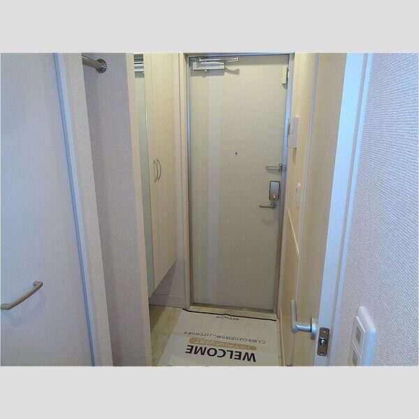 メゾンたいち105号室 玄関